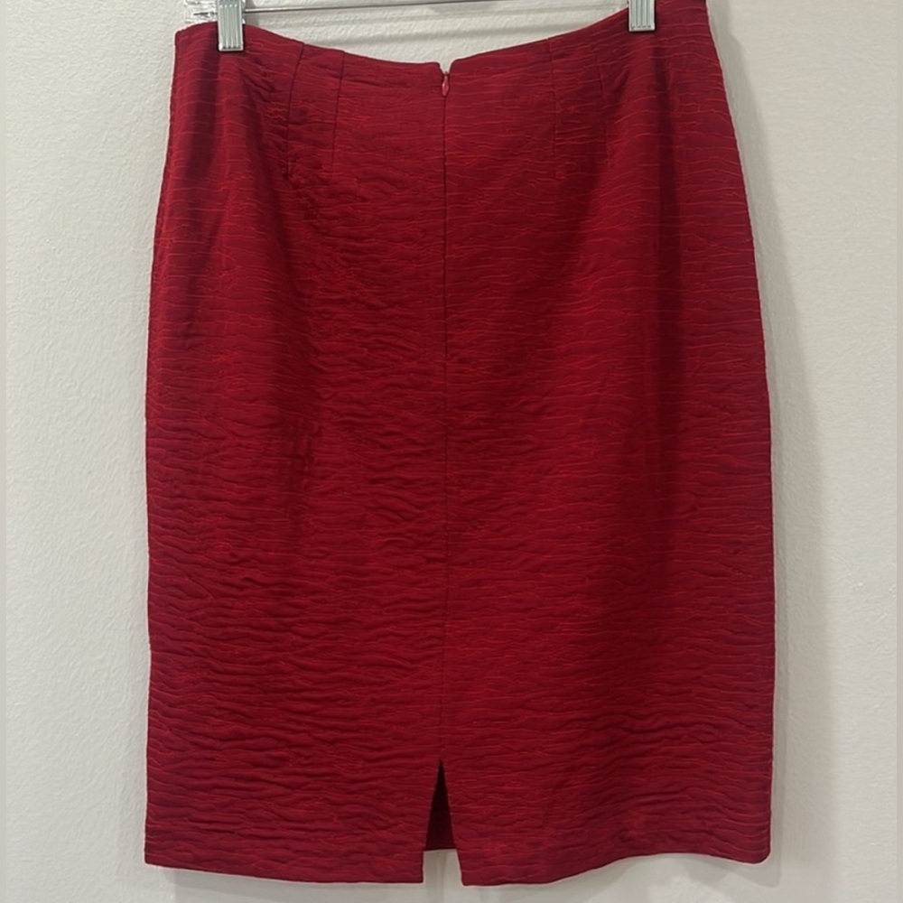 St. John Skirt Suit Sz 8 - Picture 7 of 12